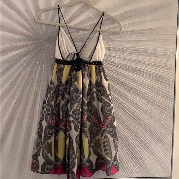 Dress - Picture 2 of 5